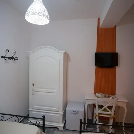 Oda ve Kahvaltı Coraje & Breakfast 4*